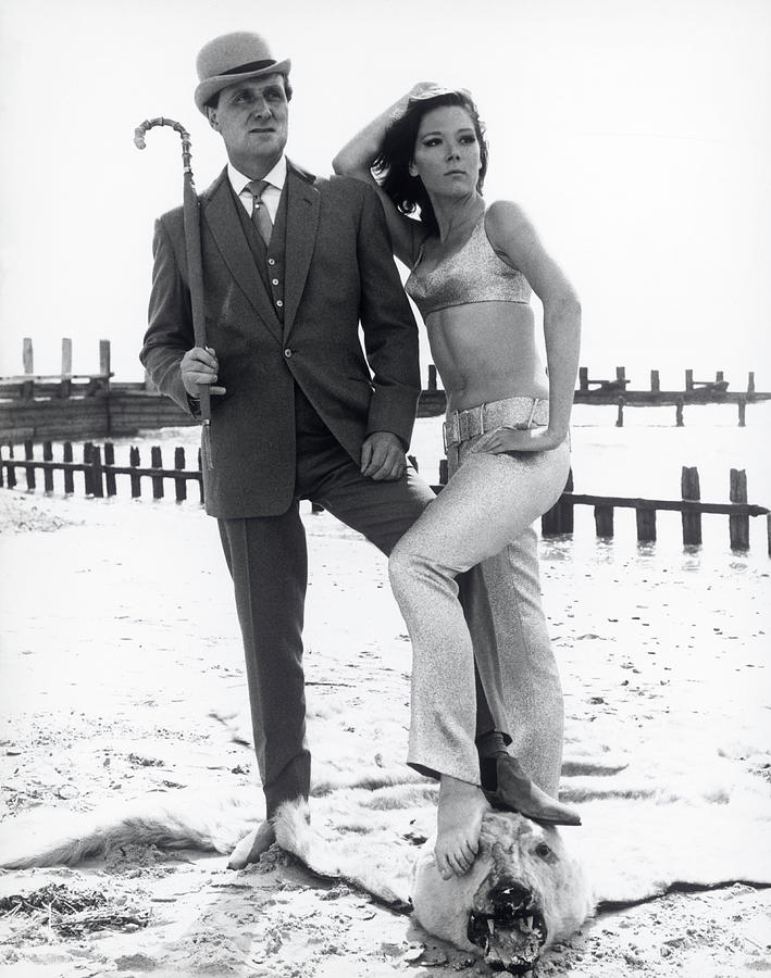 the-avengers-1965-patrick-mcnee-and-diana-rigg-retro-photography-archive.jpg